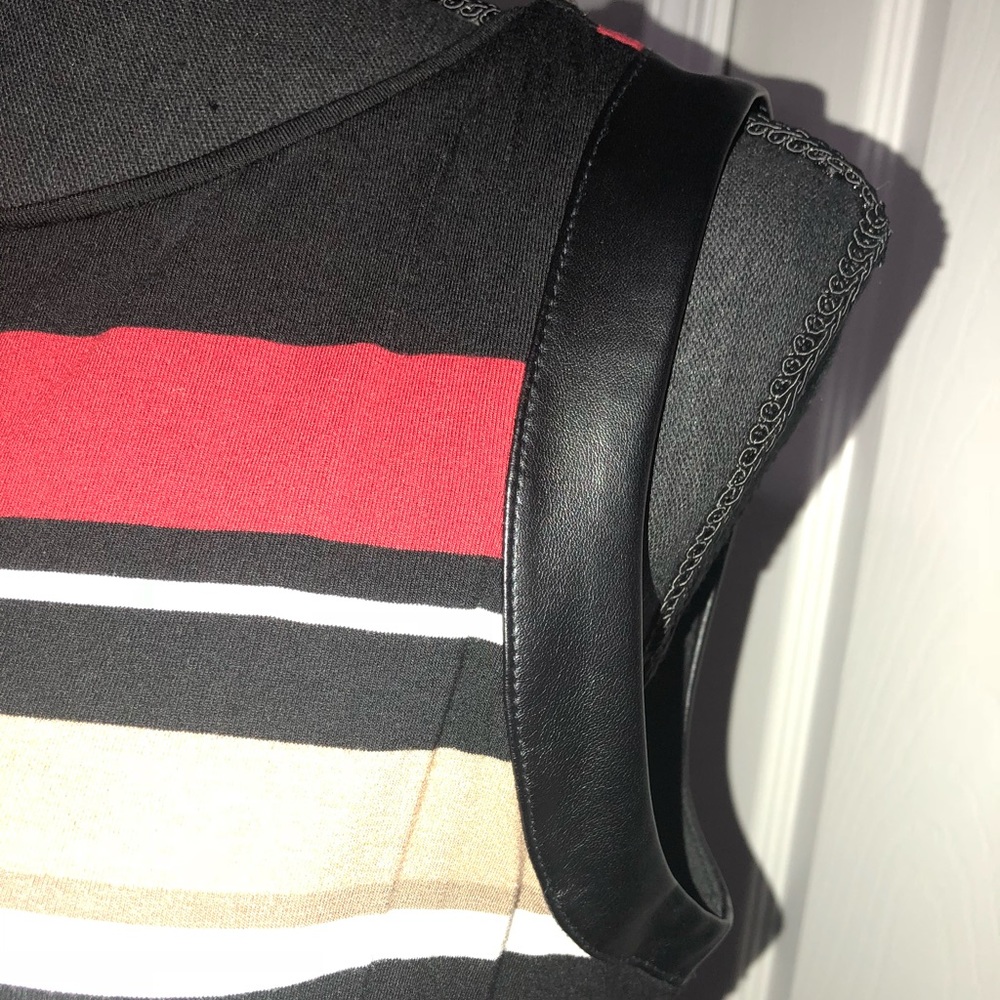 Sold - WHBM Pencil dress in black with stripes - Picture 3 of 8